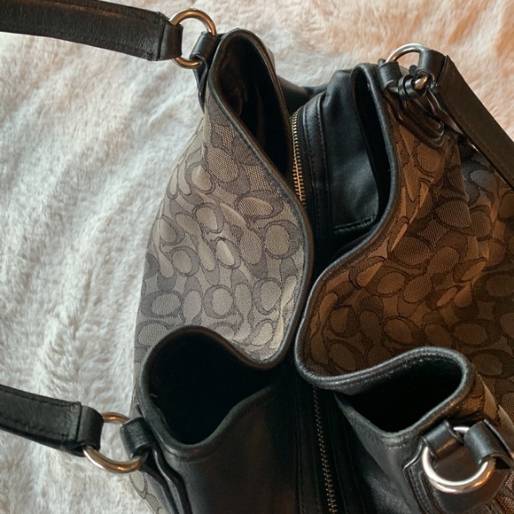 Coach bag. - Picture 7 of 14